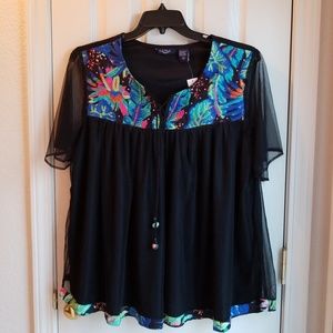NWT LIFE STYLE WOMAN EMBELLISHED BLOUSE